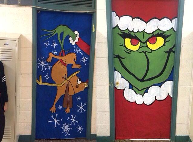 Natale: idee per decorare le porte della tua scuola