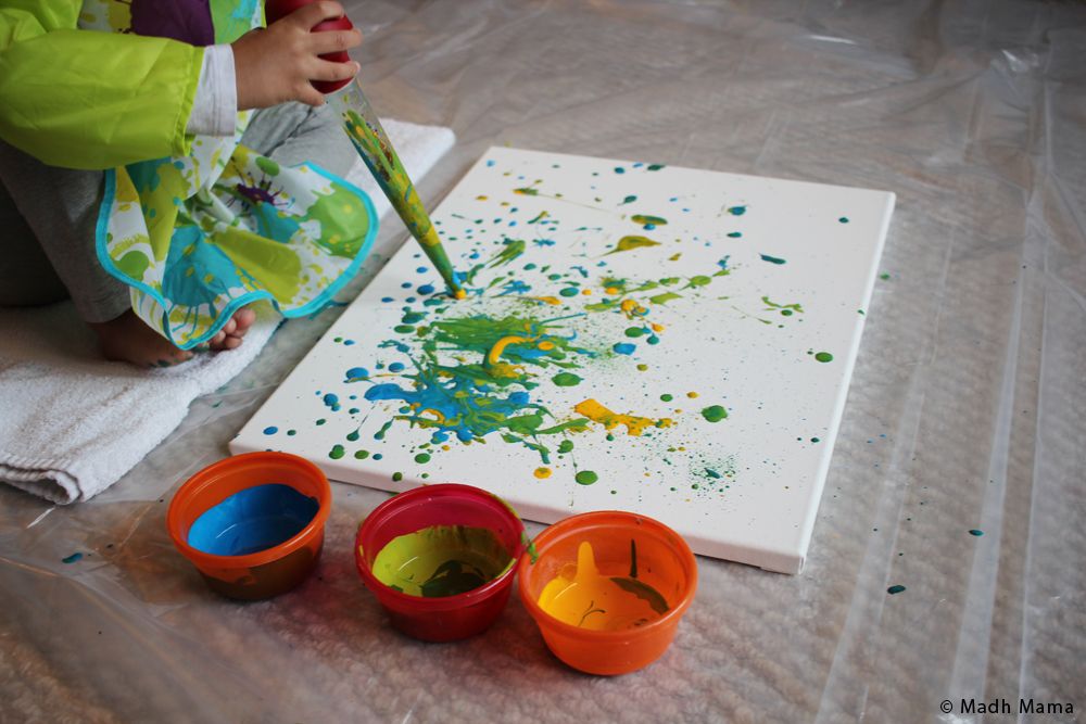 Attività da svolgere con i bambini in estate: arte attraverso una cannuccia
