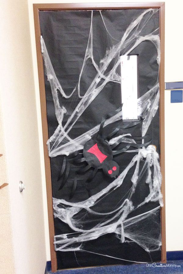 foto-idee-per-decorare-aula-halloween