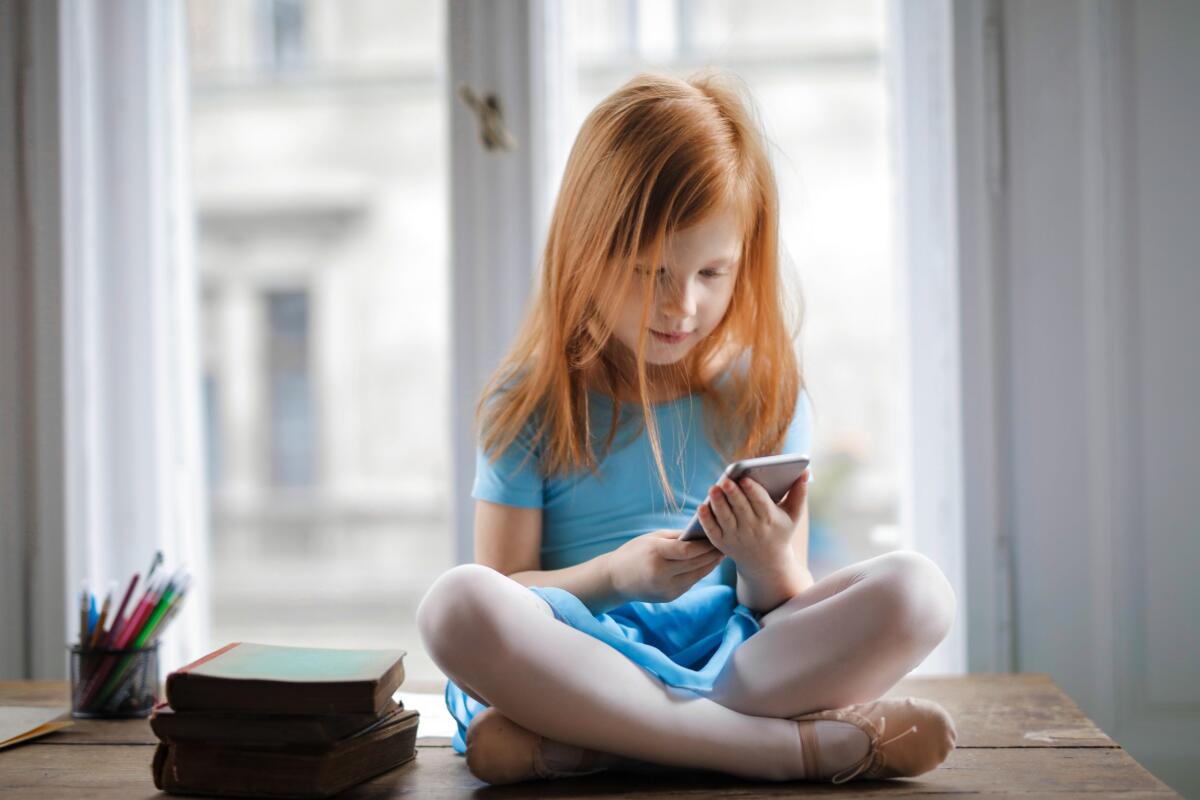 A quanti anni concedere l'utilizzo di uno smartphone a un bambino? Alcuni consigli - 