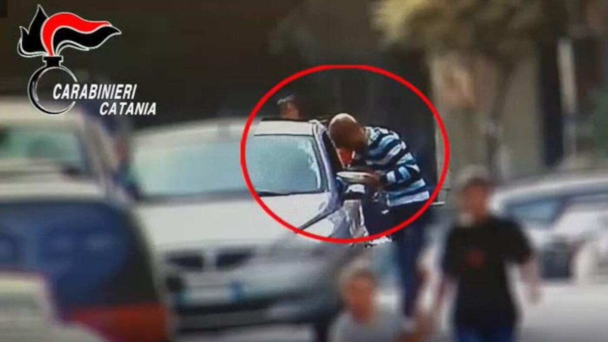 Sgominate 12 grosse piazze dello spaccio a San Giovanni Galermo: arrestate 101 persone - 