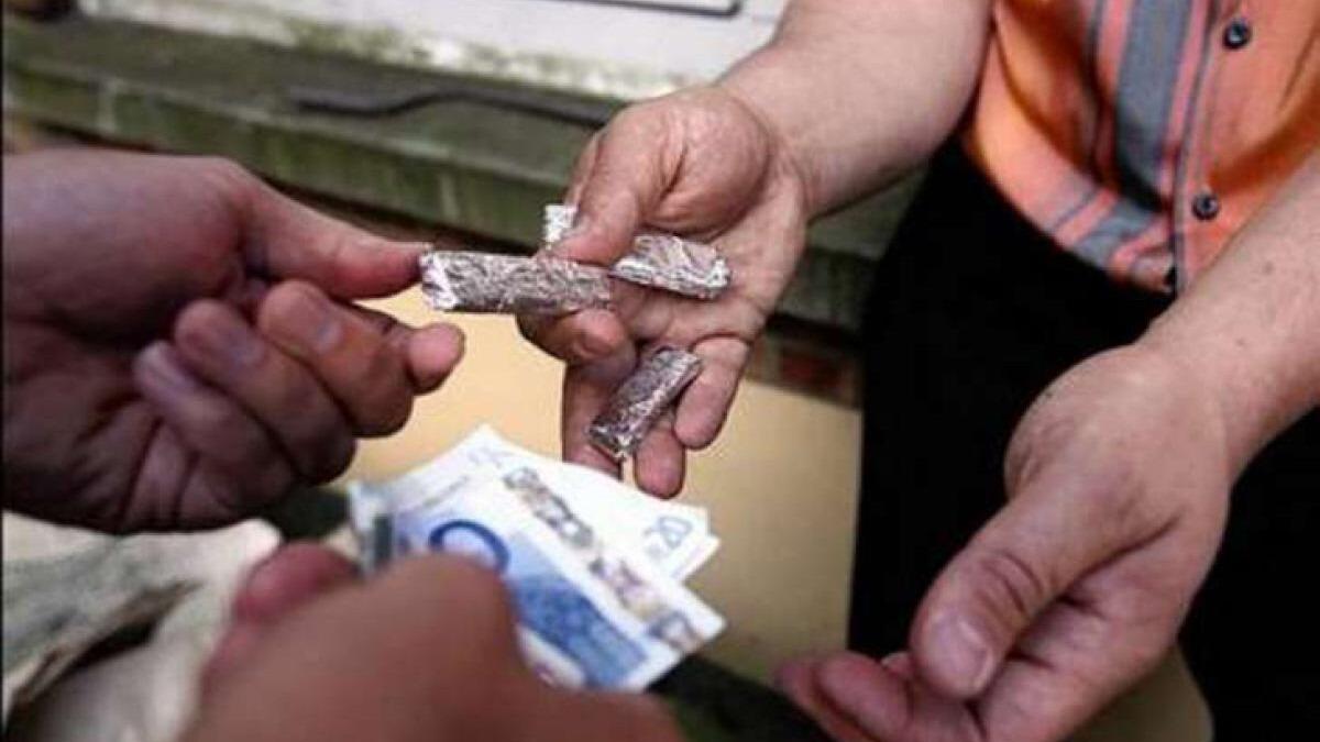 Adranno, 17enne arrestato per spaccio di droga - 