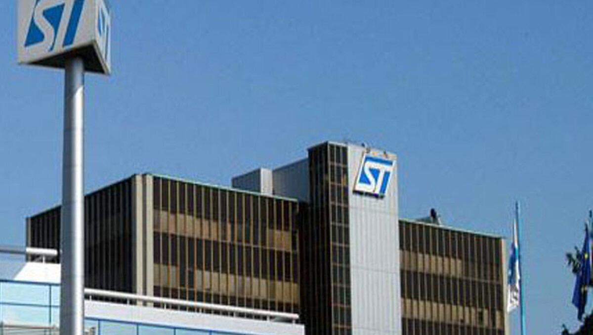 STMicroeletronics, i sindacati rassicurano: "A rischio nessuno posto di lavoro" - 