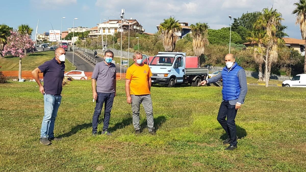 Verde Pubblico: le rotatorie della Circonvallazione di Catania cambiano estetica - 