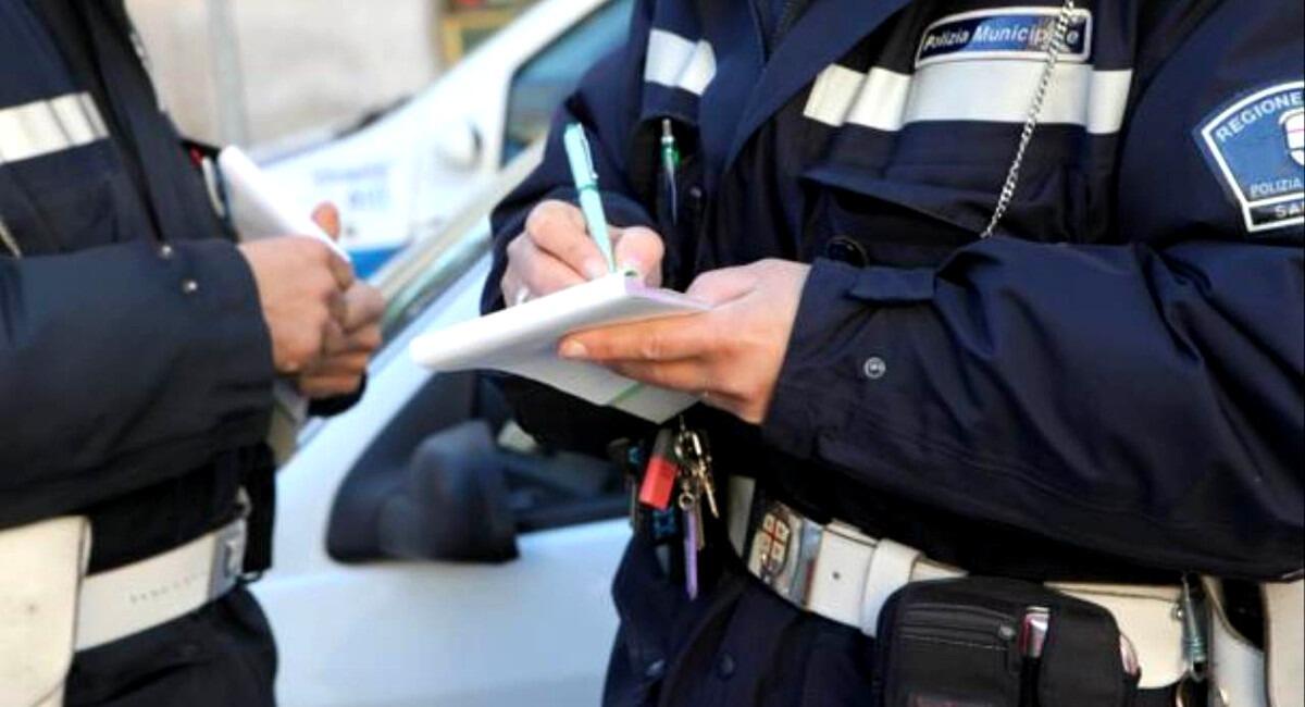 Catania, 35enne falsificava verbali di Polizia e Carabinieri per il dissequestro dei mezzi - 