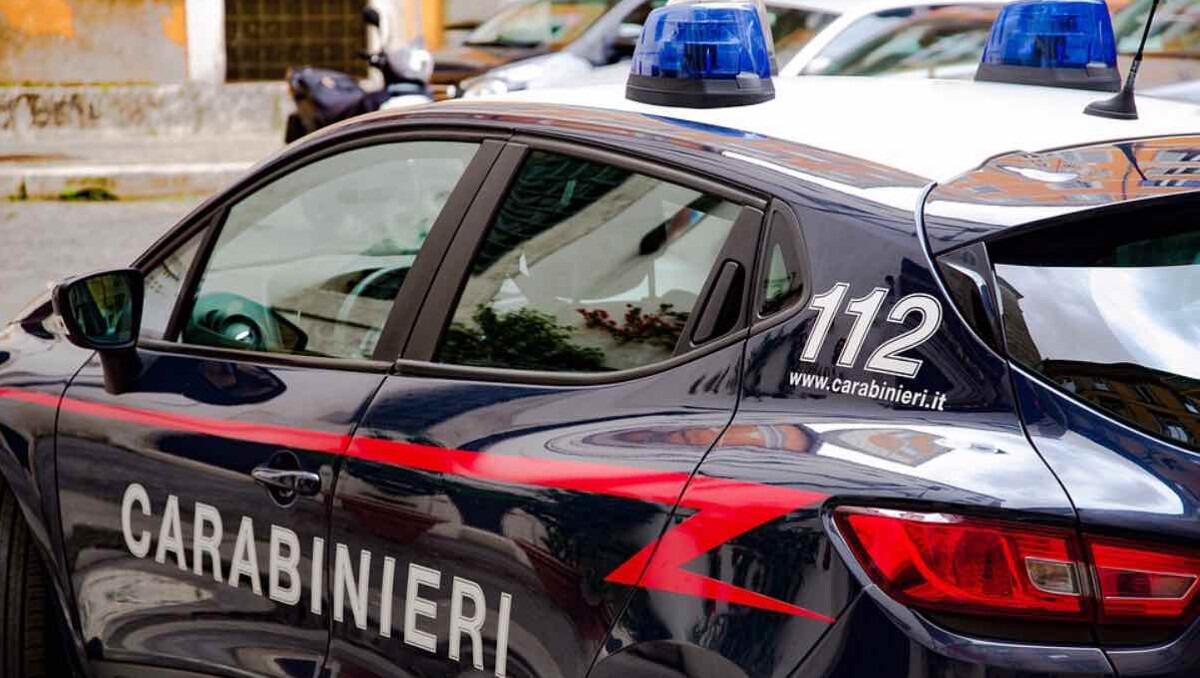 Gravina di Catania, colto in flagranza dai Carabinieri - 