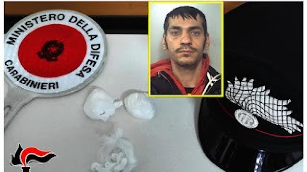 Sorpreso mentre andava a rifornire il pusher di cocaina in via Galermo - 