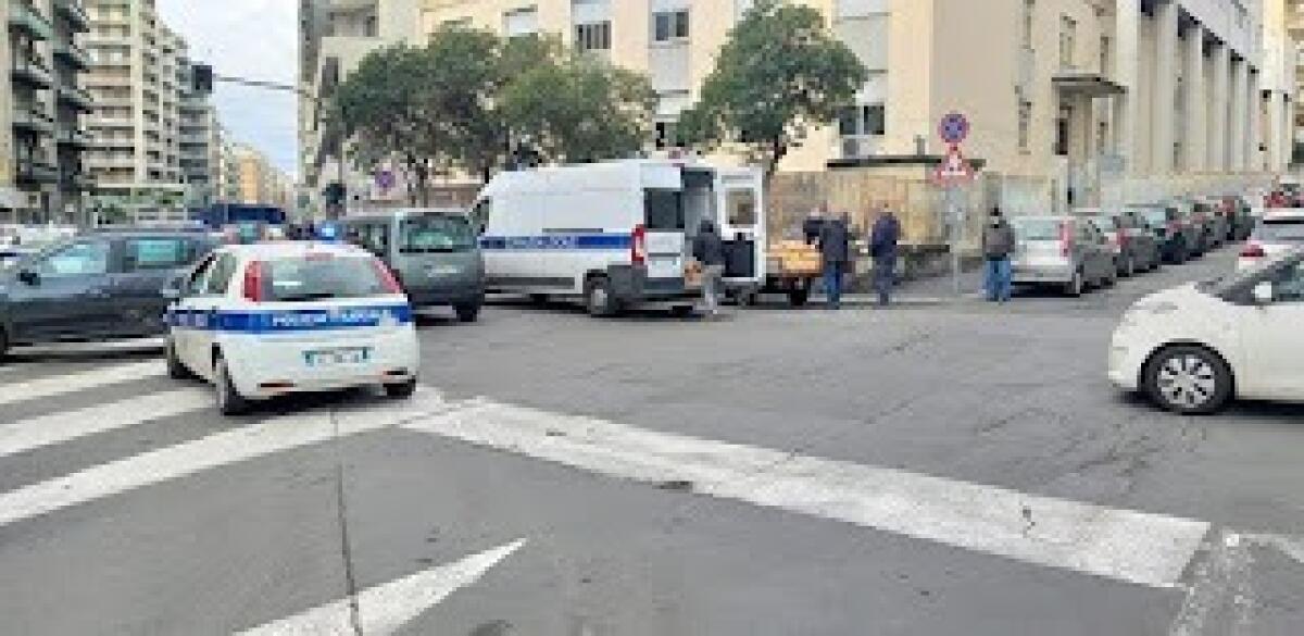 Controlli Polizia municipale in via Giacomo Leopardi e piazza Eroi d’Ungheria - 