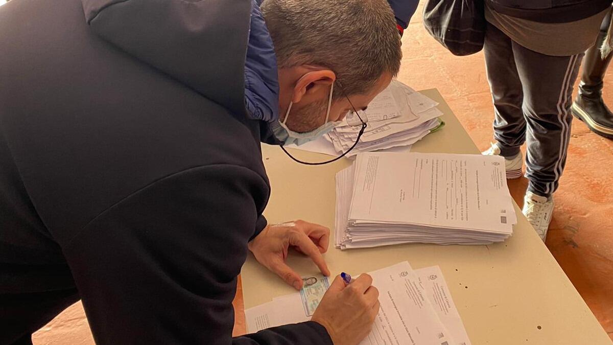 Palazzo di cemento, consegnate le chiavi agli assegnatari - 