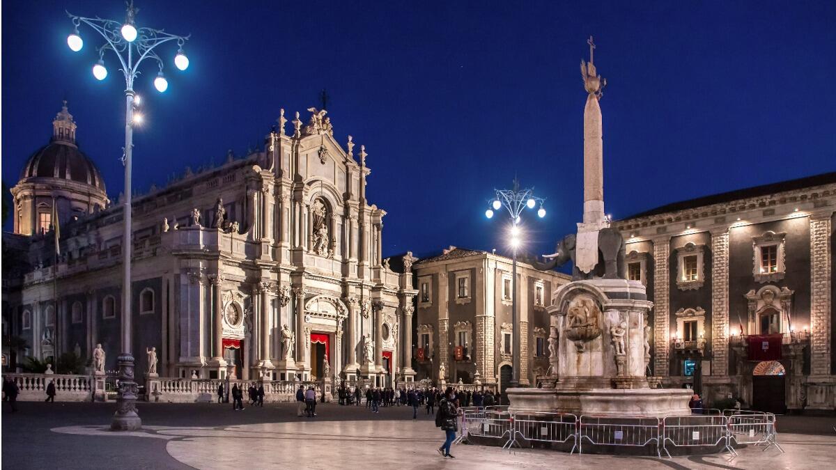 Nuova illuminazione con luci a led per la Cattedrale di Sant’Agata, Pogliese: “Catania risplende di luce nuova” - 