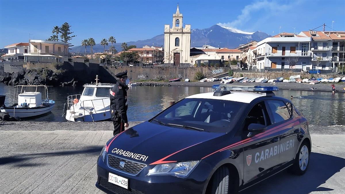 Acireale: catanese pescava tranquillamente sul lungomare ma era in isolamento domiciliare poiché affetto da Covid - 