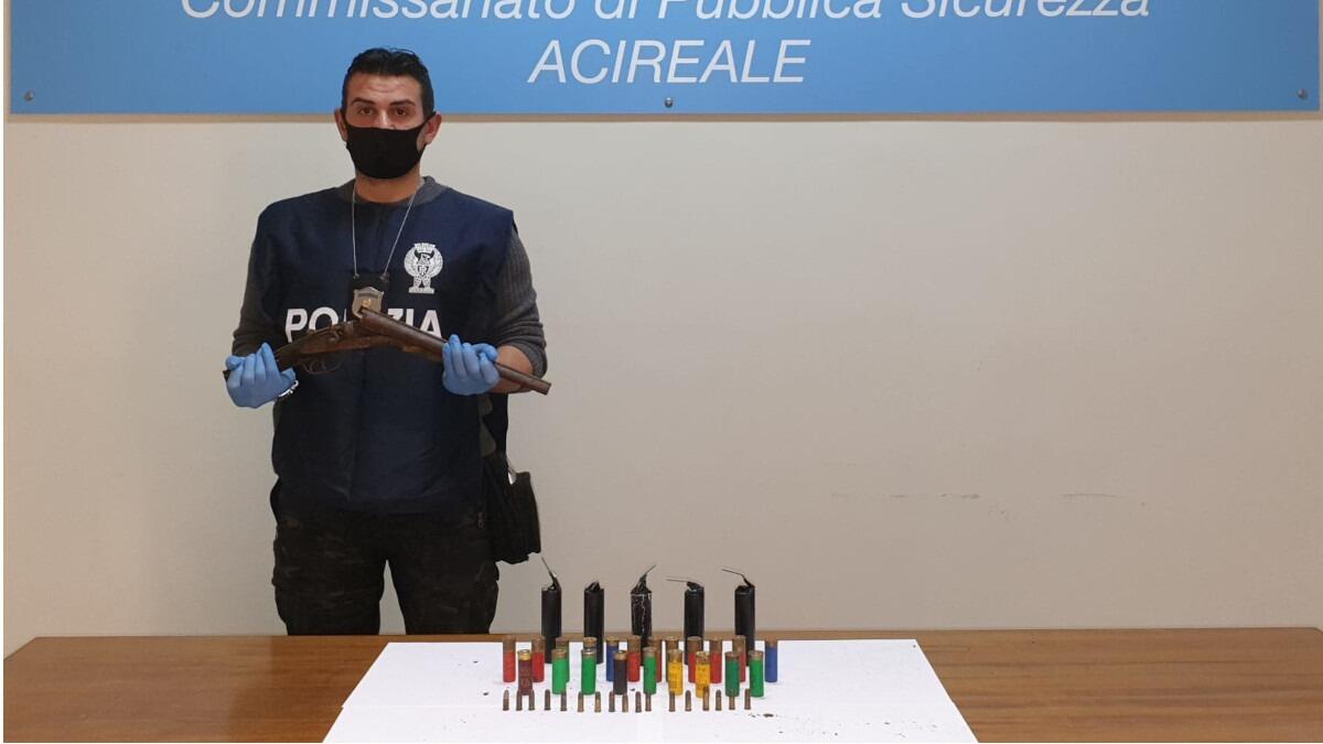 Acireale: pregiudicato deteneva arma alterata e clandestina, munizioni e diverso materiale esplodente, arrestato - 