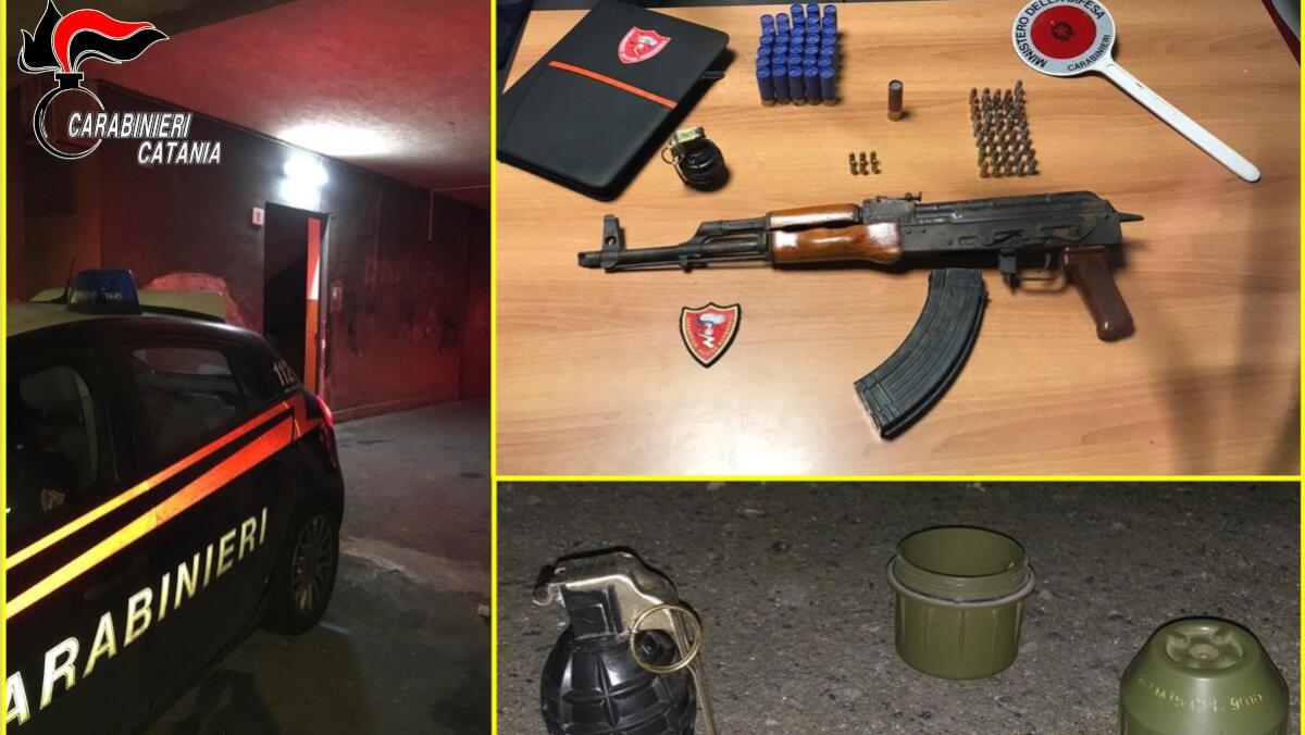 Catania, sequestrate armi da guerra ai clan nel quartiere di Monte Po' - 