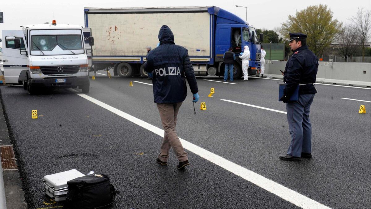 Arrestata la banda criminale che assaltava i Tir in tangenziale: modus operandi da film - 
