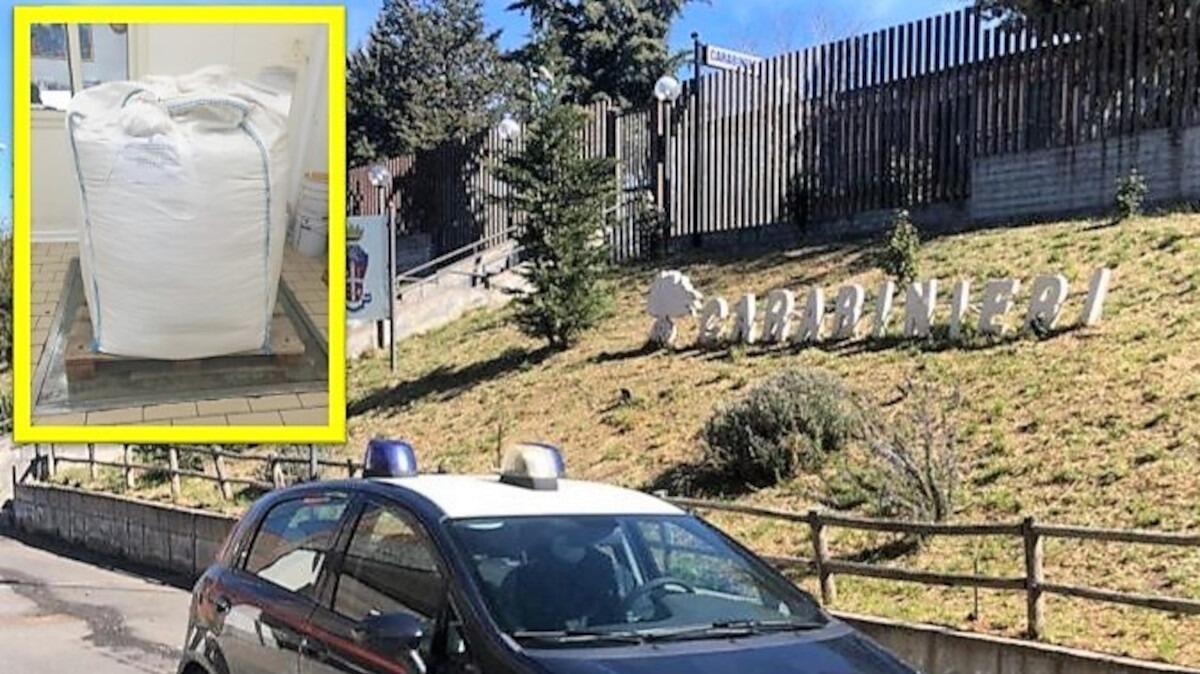 Sequestrati 650 kg di pistacchio non certificato ad una nota azienda di Bronte - 