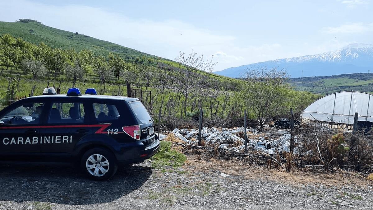 Maniace: chiama il 112 dicendo d’aver appiccato un incendio su due veicoli ma in realtà voleva solo l’attenzione delle Autorità - 
