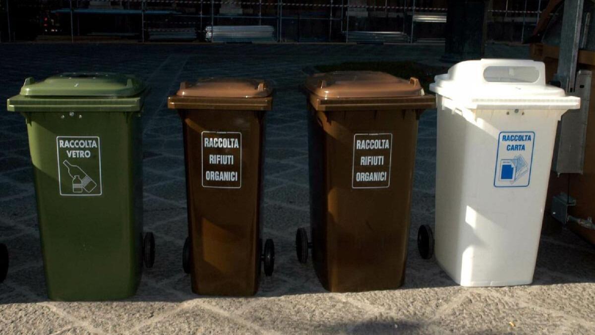 Rifiuti Catania, presentate due offerte per il servizio a porta a porta e lo smaltimento - 