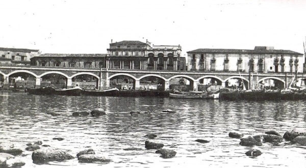 Archi della Marina di Catania, Storia e Curiosità di Un'Icona Monumentale Catanese - 