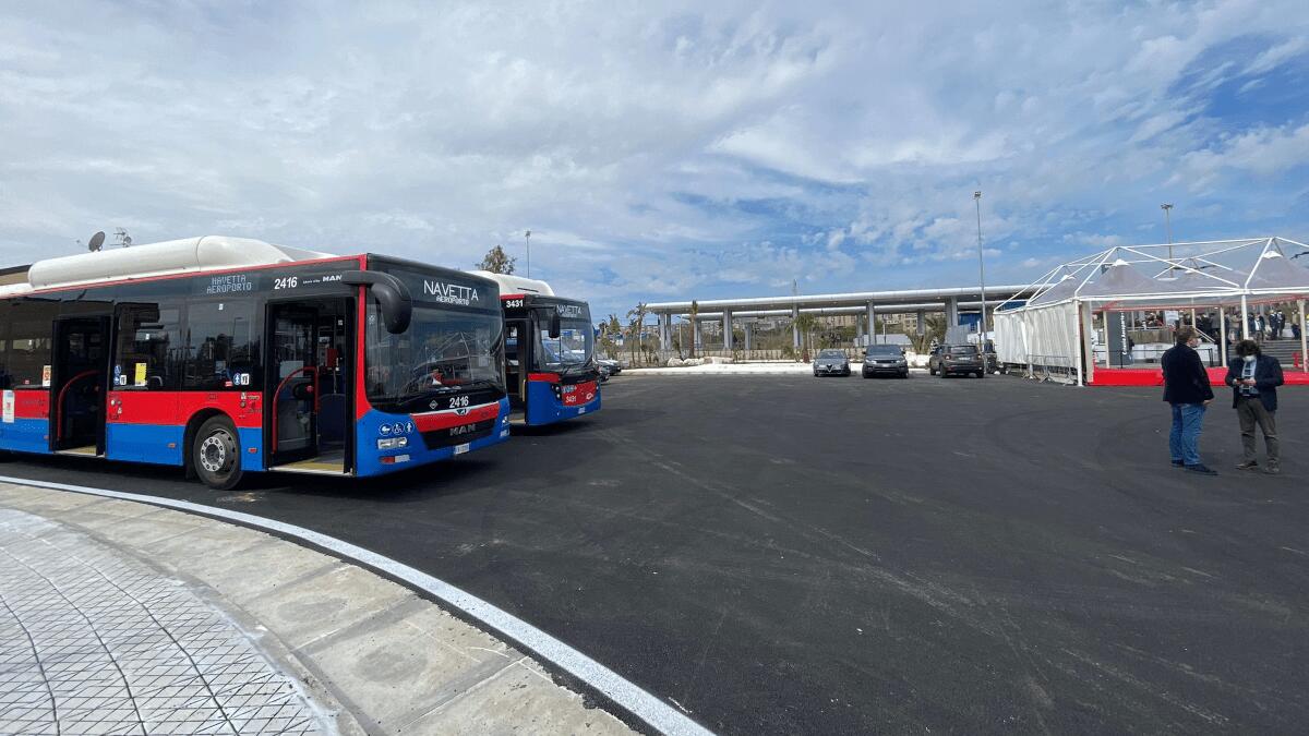 I turisti di passaggio all’aeroporto di Catania apprezzano il neo servizio “Airlink” (I DETTAGLI) - 