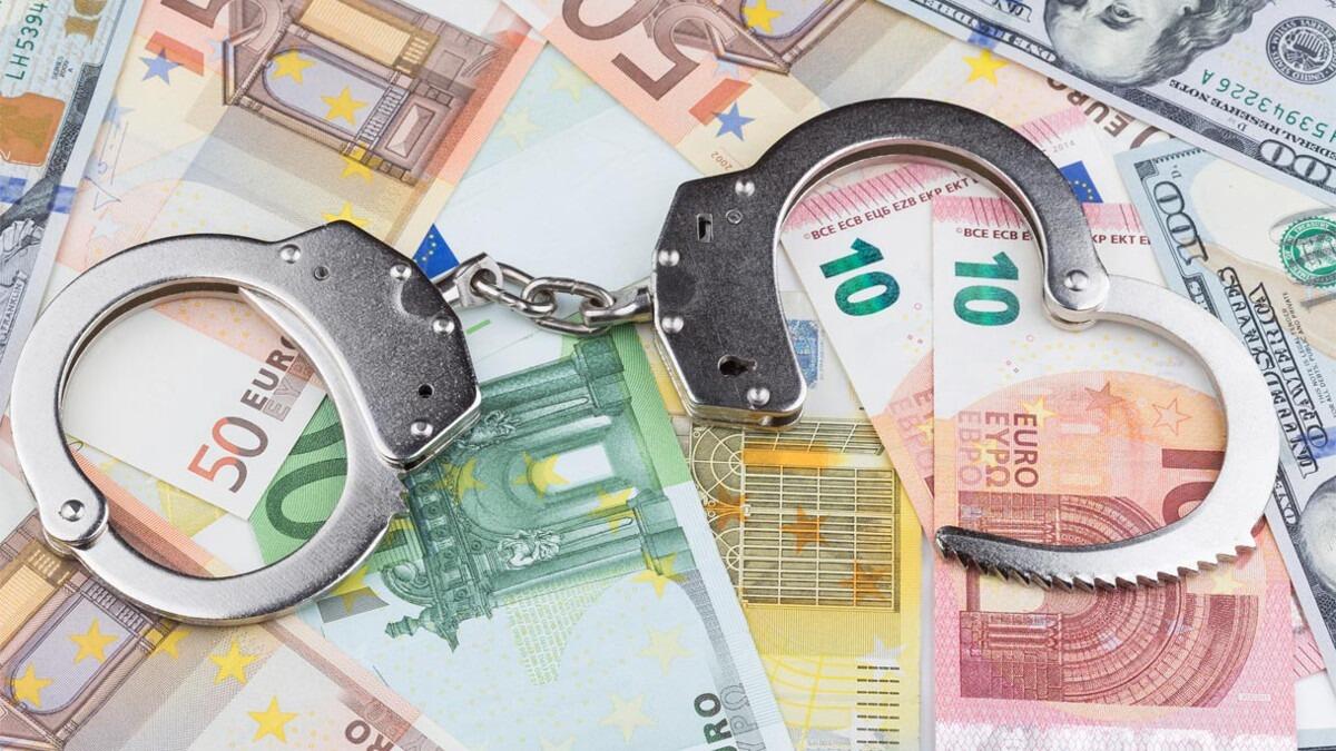 Crediti fittizi per l'Iva, 2 esperti contabili arrestati e 47 persone indagate - 