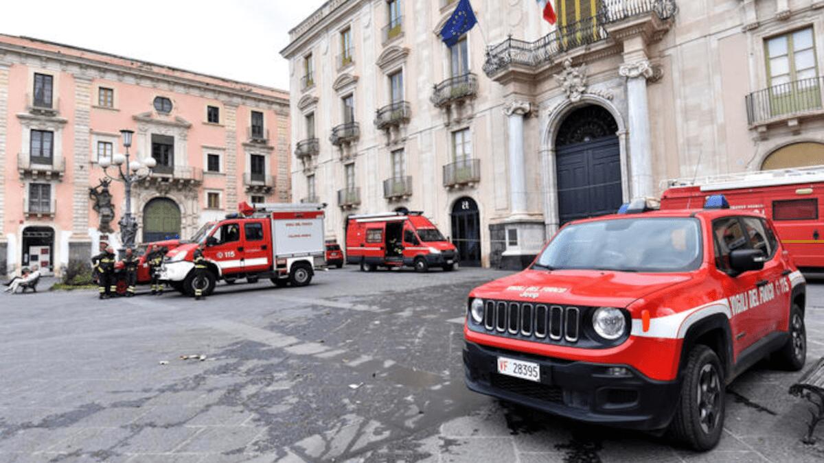 Emergenza maltempo: nuova ordinanza, chiusura scuole e regolamentazione attività commerciali (I DETTAGLI) - 