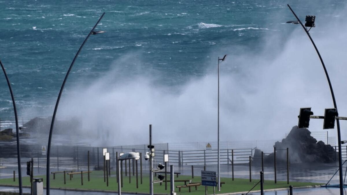 Chiusi precauzionalmente Lungomare e Plaia, Sindaco Pogliese: «Nessuno Panico» (VIE INTERESSATE) - 