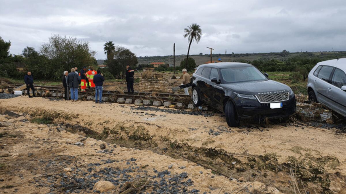 Maltempo e allerta meteo, coppia dispersa a Scordia: trovato corpo del marito (I FATTI) - 