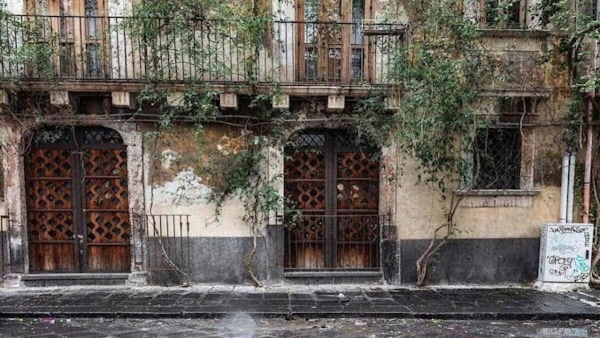 Palazzo Stella, uno dei Più Antichi e Suggestivi Palazzi di Catania - 
