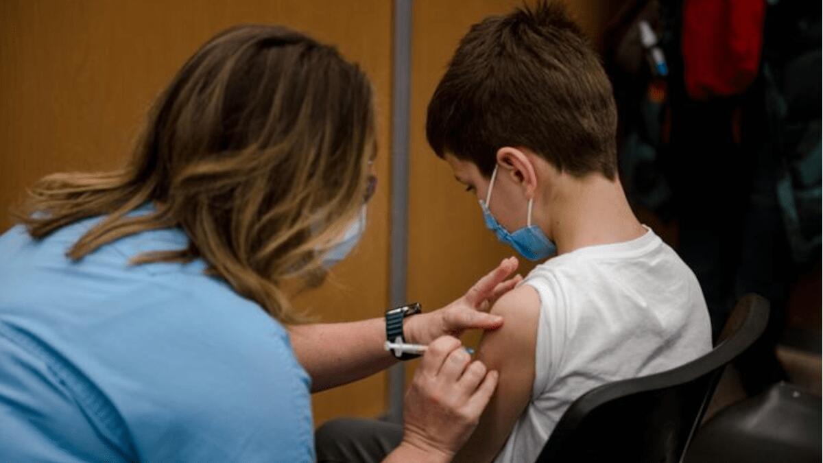 Il Covid in Sicilia circola tra i giovani ma aumentano le vaccinazioni - 