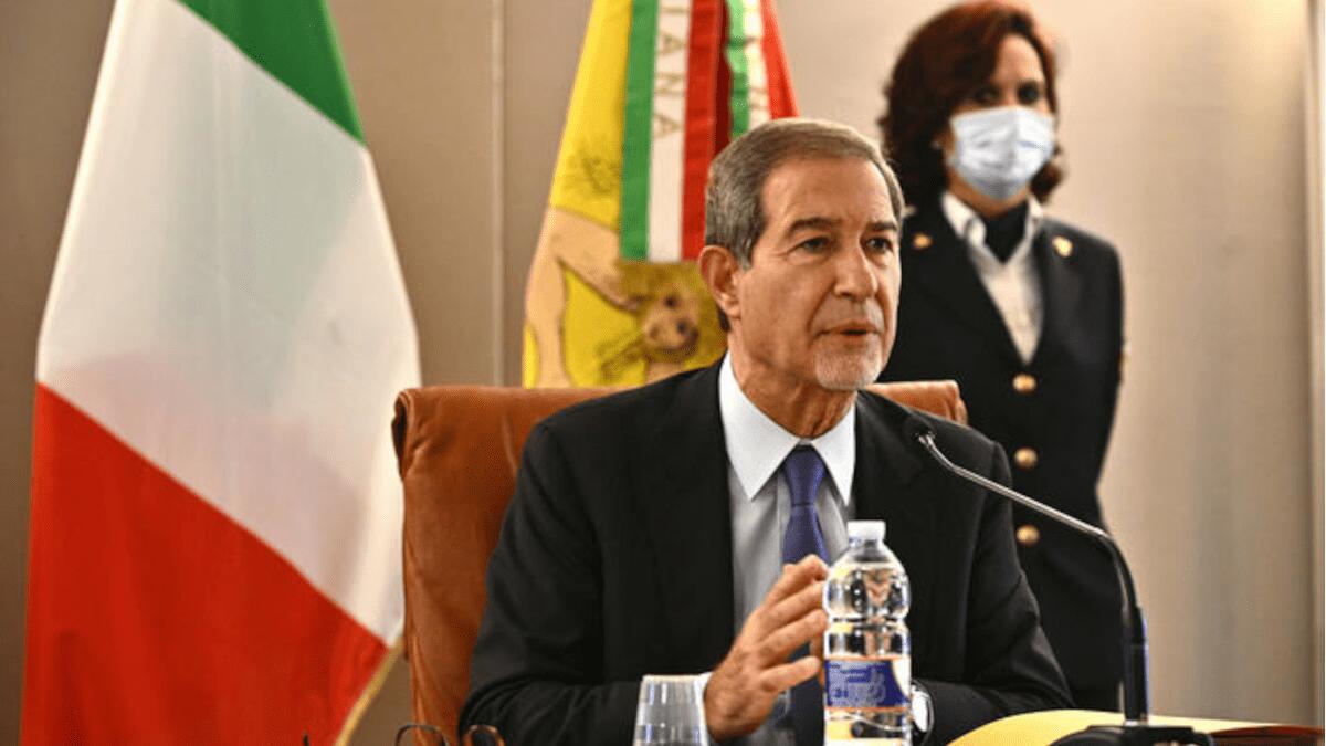 Ordinanza dalla Regione Siciliana: obbligo mascherina all’aperto e test molecolari ai migranti - 
