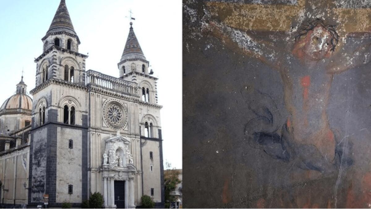 Scoperta cripta con affresco raffigurante Gesù crocifisso nella Cattedrale di Acireale - 