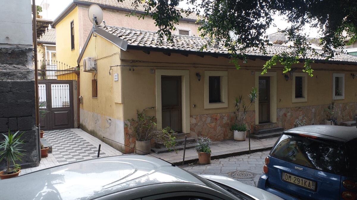 Beni confiscati: bando per assegnare l’immobile di 3 vani in piazza Machiavelli - 
