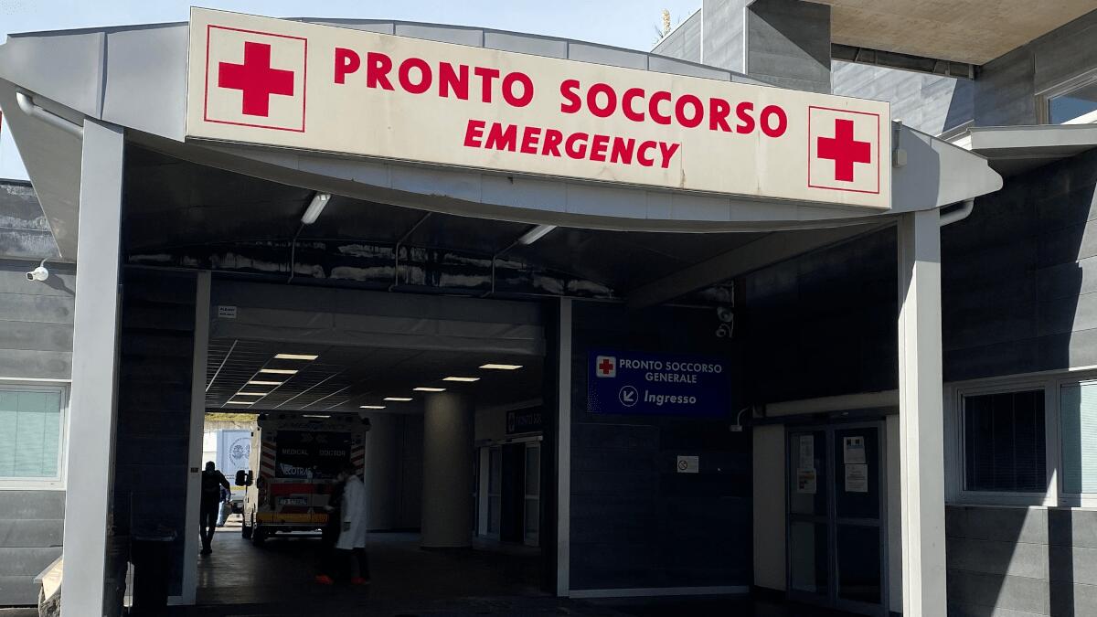 Policlinico di Catania chiarisce: “Pazienti Covid hanno la stessa assistenza dei reparti” - 