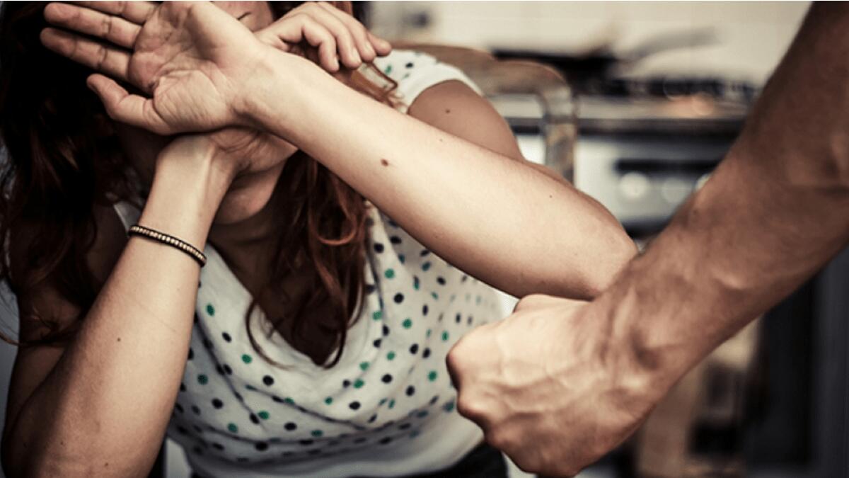 Trovato con armi illegali la settimana scorsa: scoperti maltrattamenti e violenza domestica (I FATTI) - 