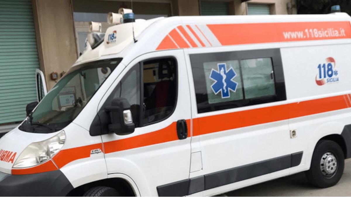 Ubriaco fradicio rifiuta le cure all’ospedale Cannizzaro e prova a rubare un’ambulanza (I FATTI) - 