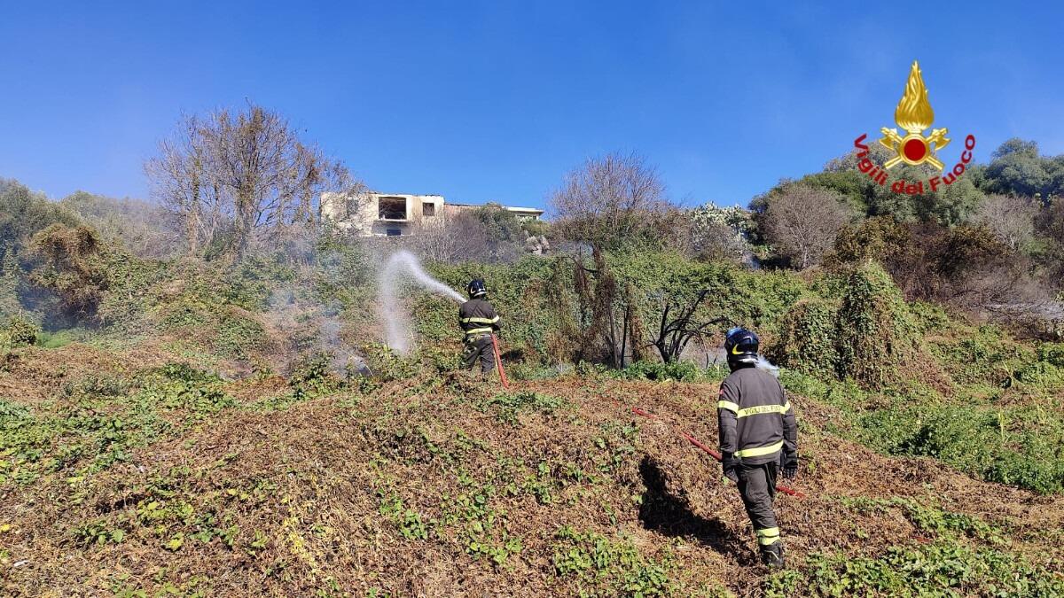 Timpa di Leucatia, si cerca di confermare la natura dell'incendio - 
