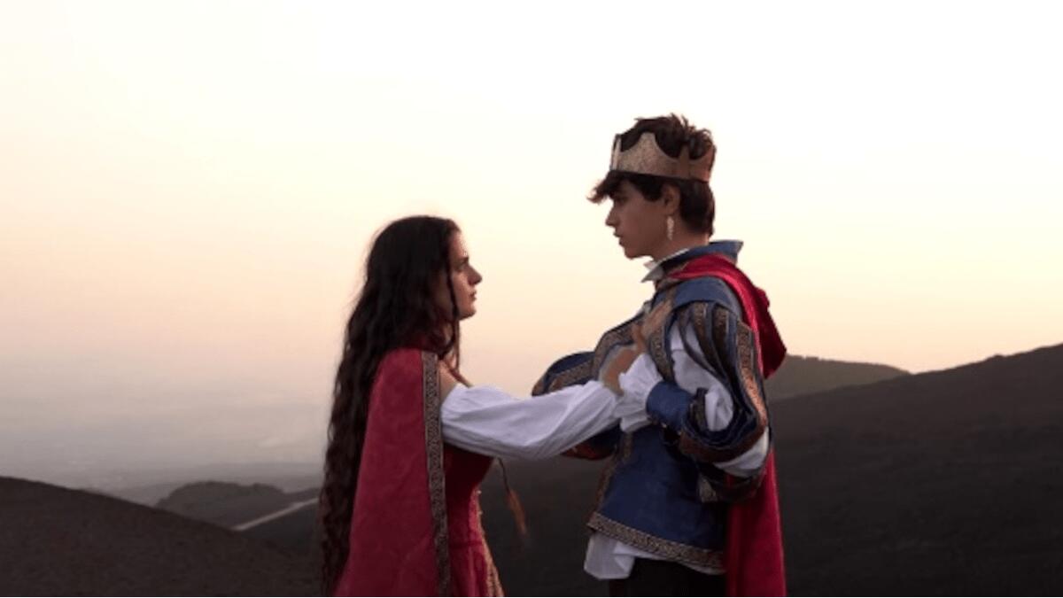 “Childish Eyes”: il video musicale girato tra il Castello Ursino e l’Etna - 
