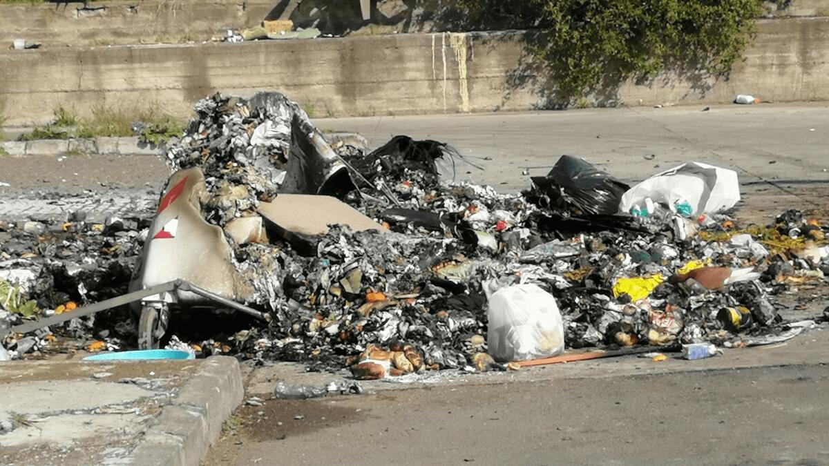 Cassonetti dati alle fiamme nella Città di Catania: ultimo episodio a Librino - 