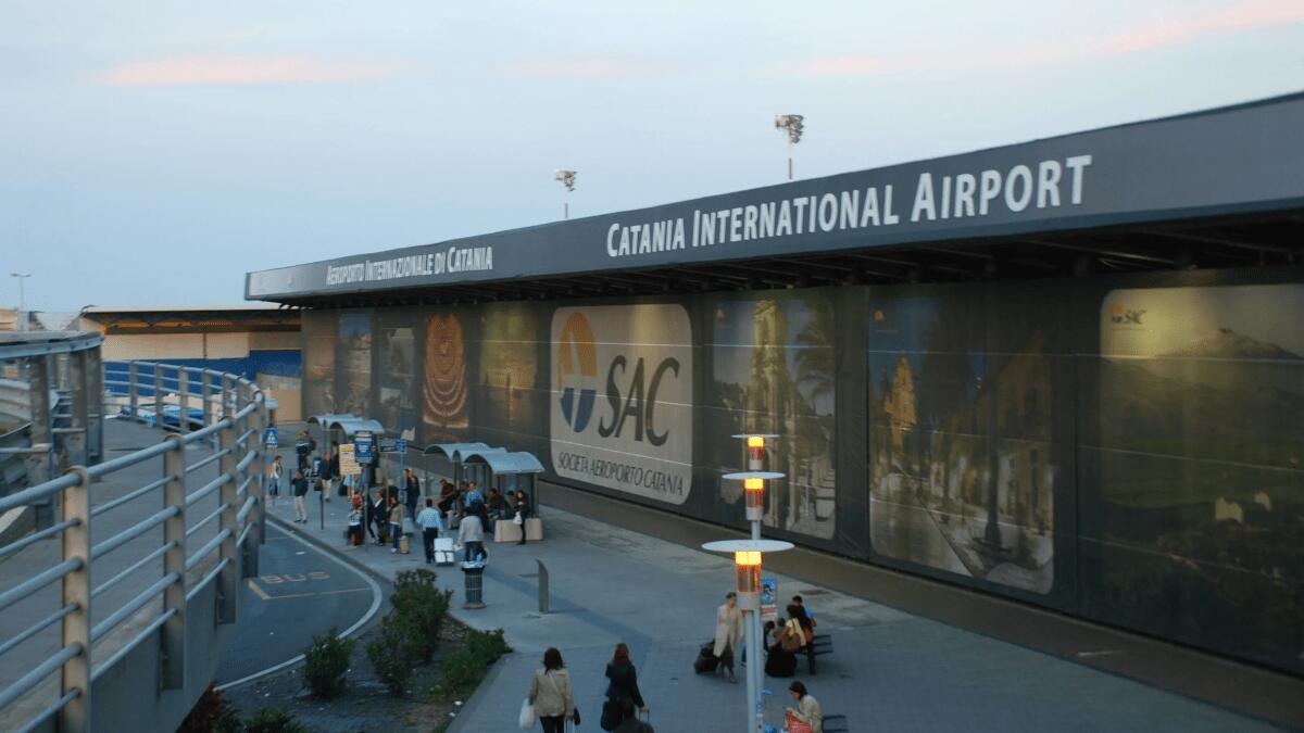 In visita da Bergamo decide di rubare anello d’oro ai controlli aeroportuali come souvenir (I FATTI) - 