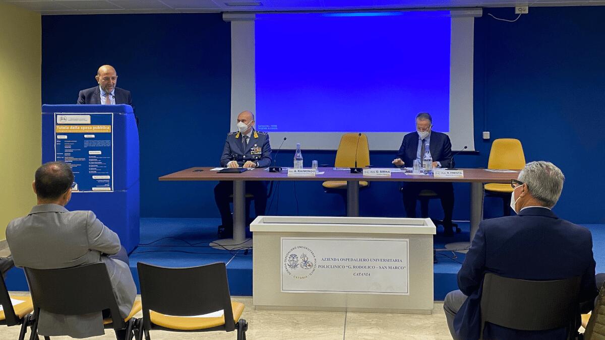 Seminario al Policlinico in tutela della spesa pubblica assieme alla Guardia di Finanza - 