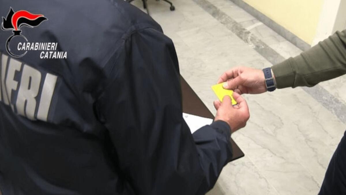 Scovati 389 indebiti percettori del Reddito di Cittadinanza: nel mezzo pregiudicati, mafiosi e rom - 