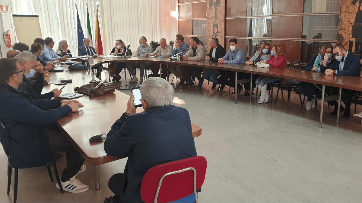 Vertenza Pfizer: siglato accordo per salvare 130 posti di lavoro in favore dei giovani - 