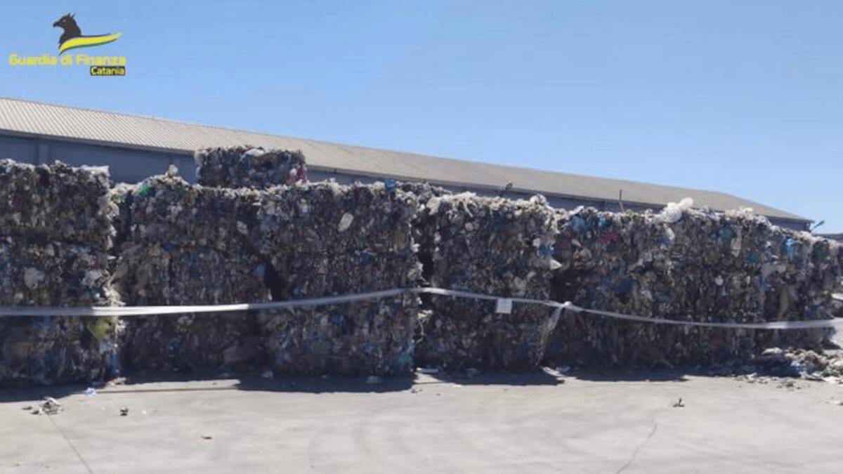 Sequestrati 4.000 tonnellate di rifiuti non conformi a Catania: ingente danno ambientale - 