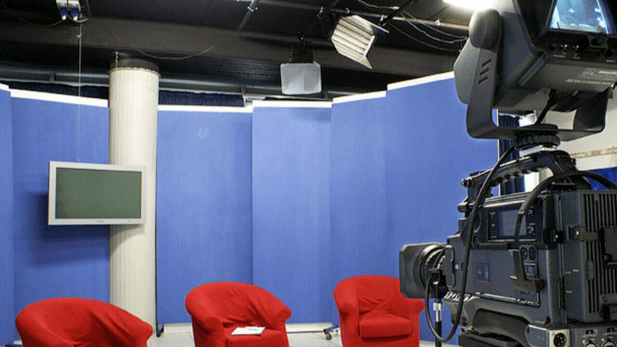 Tv locali chiuse o a rischio chiusura col cambio felle frequenze: la denuncia del sindacato - 