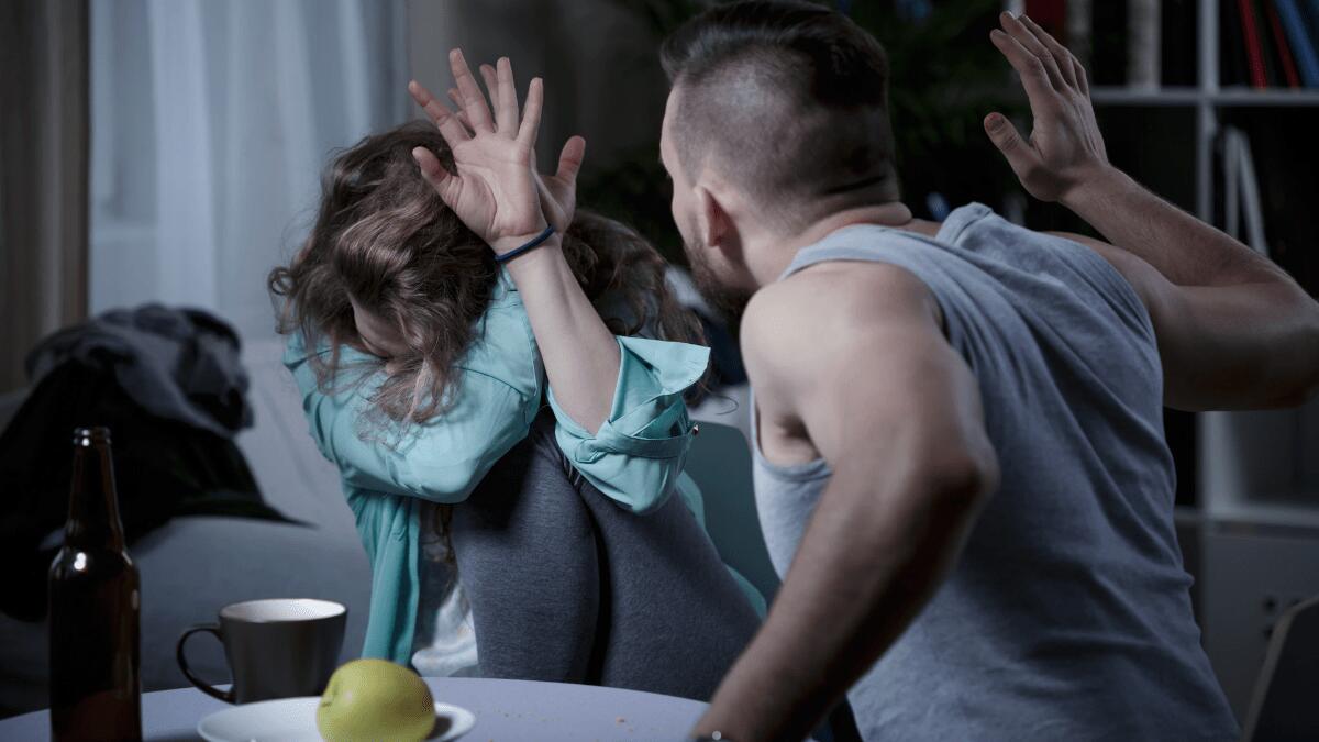 Ventitreenne violento e con precedenti: autore dell’ennesima violenza su ex compagna e figli - 