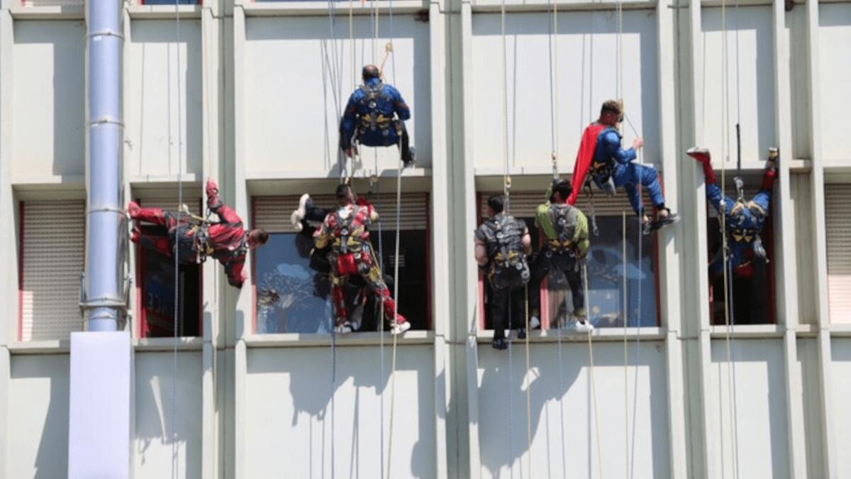 Tornano all’ospedale Cannizzaro i Super eroi acrobatici per i giovani pazienti - 
