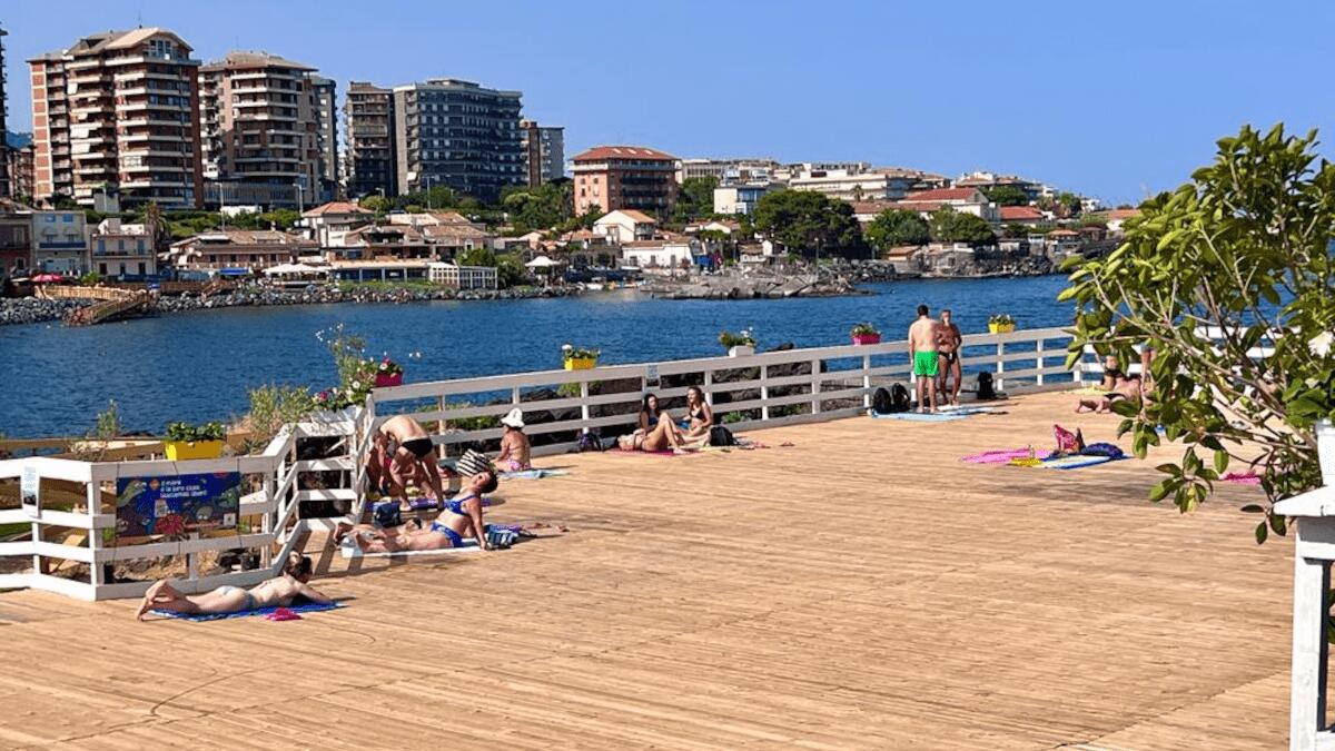 Finalmente aperto il solarium di piazza Sciascia-Europa: si passa dall’annullamento al ritardo - 