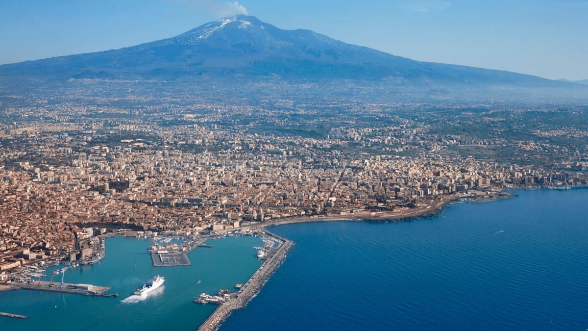 Temperature in aumento, caldo record per dieci giorni: picchi di 45 gradi, soprattutto al centro-sud - 