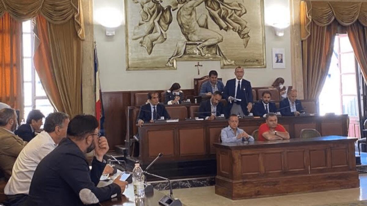Consiglio comunale su emergenza rifiuti, Bonaccorsi parla di: «Strumentalizzazioni inaccettabili» - 