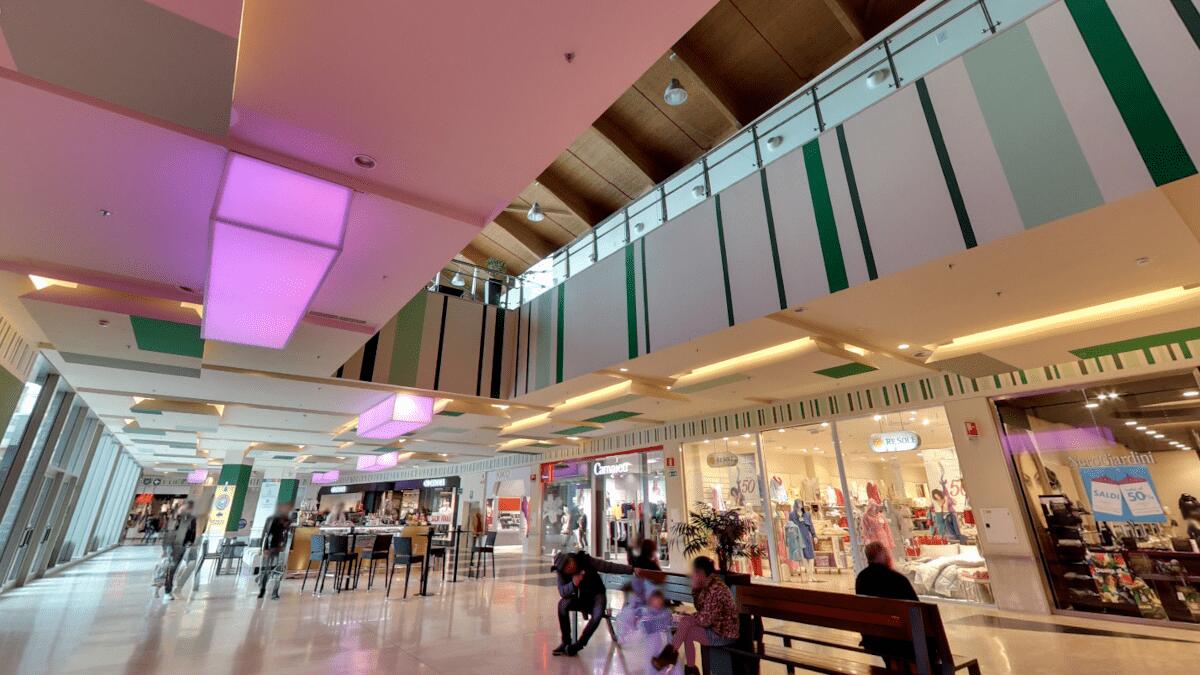 Shopping quasi gratuito per noto pregiudicato: saldi illegali a Porte di Catania (I DETTAGLI) - 
